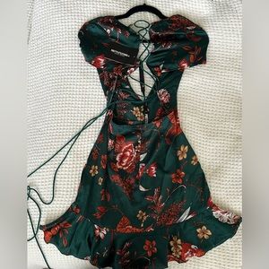 PrettyLittleThing dress - Size Medium